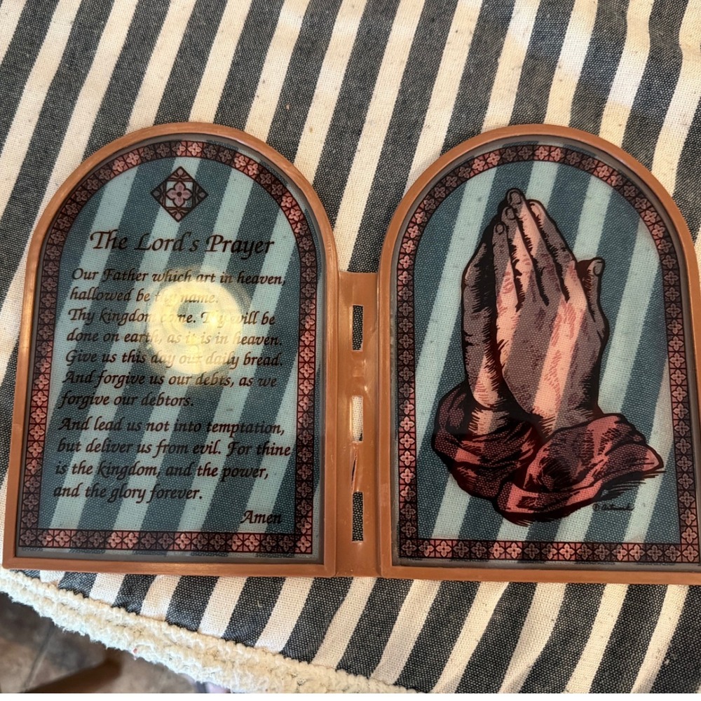 Vintage 1992 Artmark Stained Glass Book Plaque The Lords Prayer Praying Hands